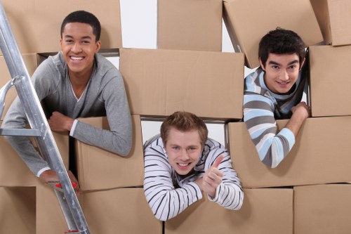 Local van hire for flat moves and apartment access in Notting Hill