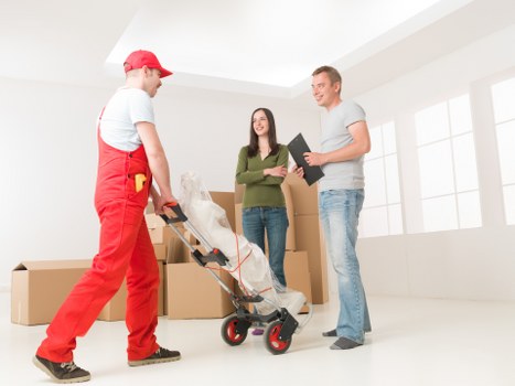 Load-based quote example for a flat move in Notting Hill