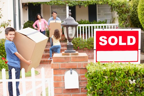 Furniture handling during Nottinghill apartment move
