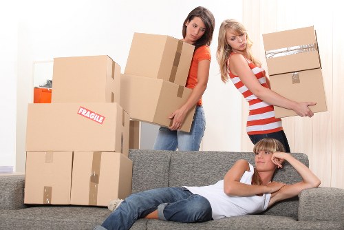 Efficient removal truck hire service for home and office relocations